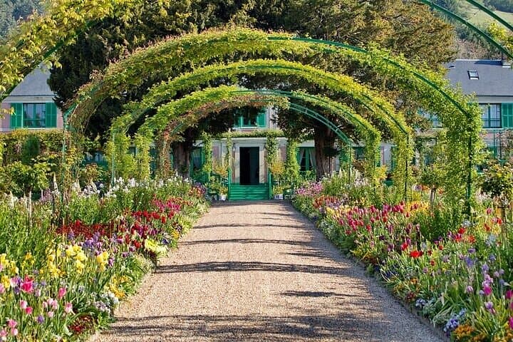 Half Day Giverny Monet's Gardens Tour