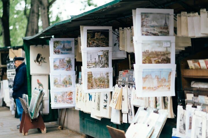 I’m your guide, a born-and-raised Parisian with an endless curiosity, a love for history, and a knack for making every corner of Paris come alive.