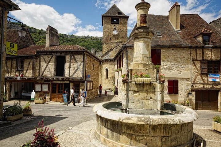 Sarlat : Private Afternoon Tour to Rocamadour by Exploreo24