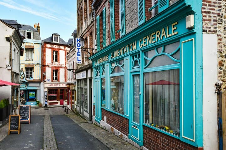 Private Excursion to Honfleur and Deauville From Le Havre Port