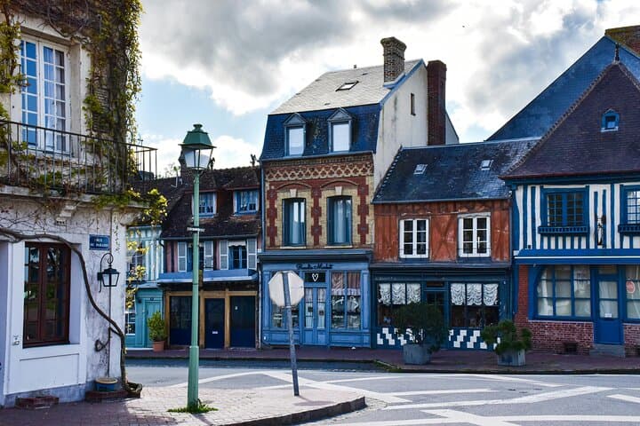 Private Excursion to Honfleur and Deauville From Le Havre Port