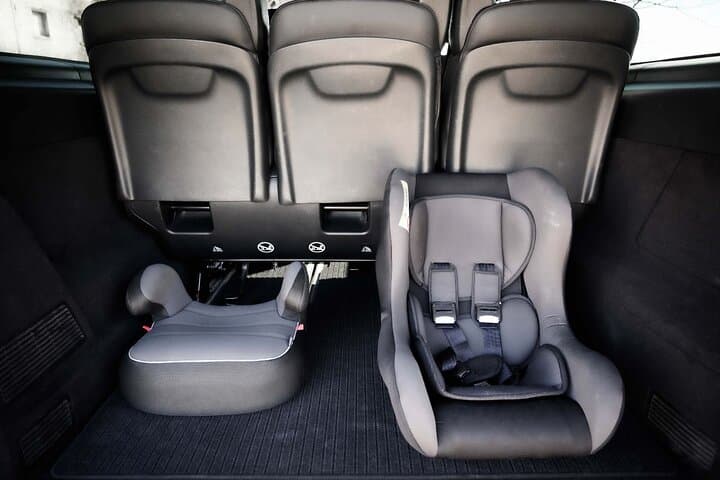 Private Van Transfer from CDG Airport to Disneyland Paris