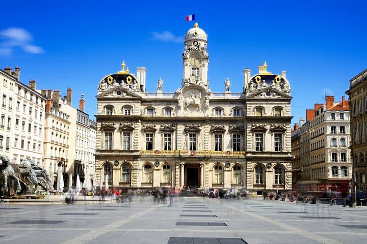 Game robbery at the Lyon City Hall