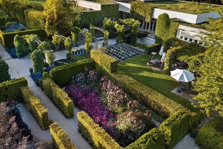 The exquisite Gardens