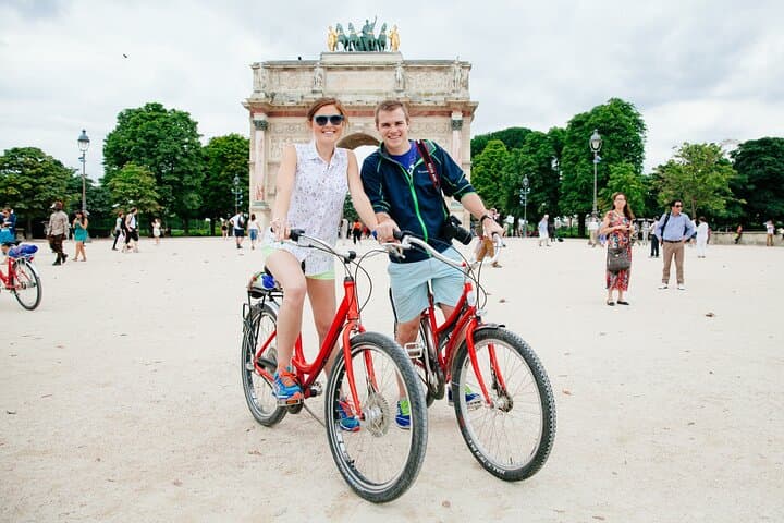 Private Highlights of Paris Bike Tour