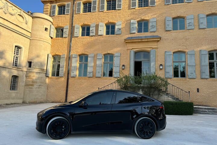 Private transfer by VAN or Electric Car to Marseille