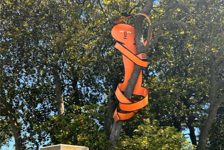Nantes Self-Guided City Walking Tour & Scavenger Hunt