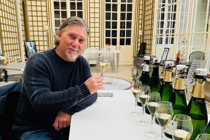 Exclusive Champagne Tour : 2 Family Houses & Restaurant included