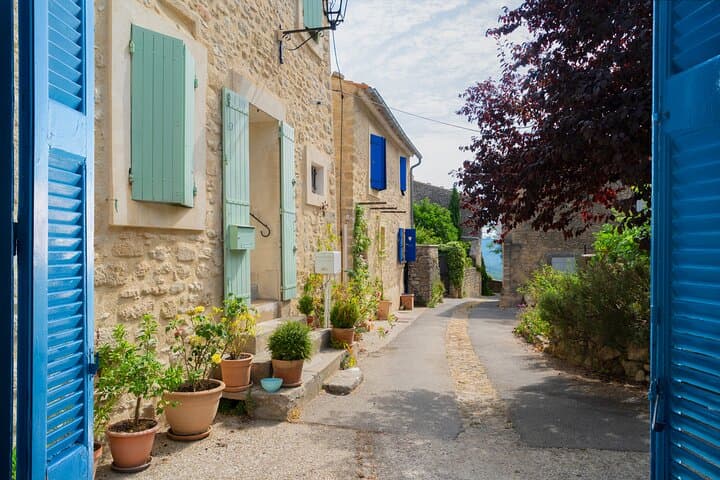 Private 8-Hour Tour: Aix-en-Provence, Cassis & Marseille