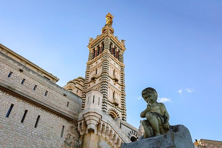 Private 8-Hour Tour: Aix-en-Provence, Cassis & Marseille