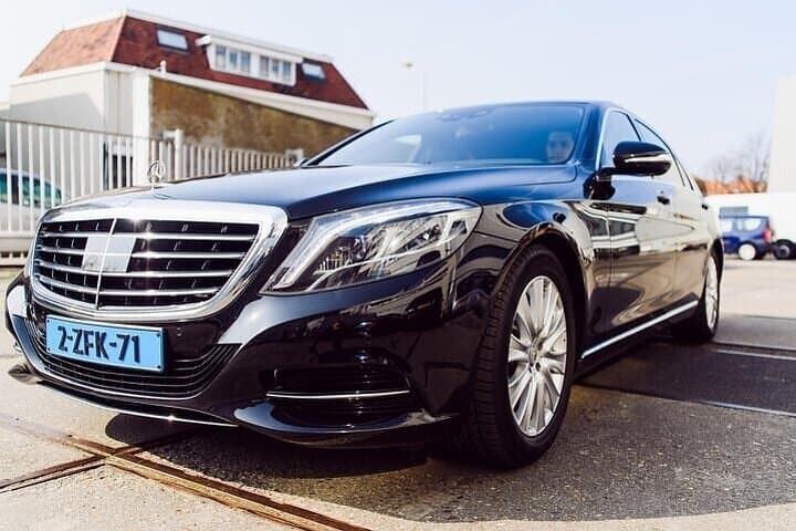 Paris to Amsterdam: Convenient Luxury Transfer