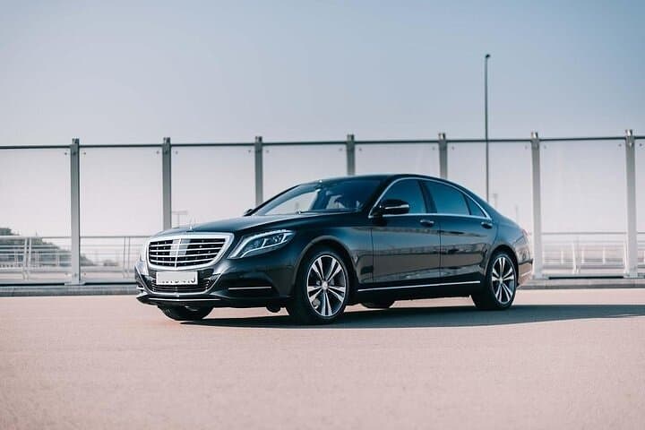 Private Luxury Car Transfer from Disneyland Paris to Paris CDG