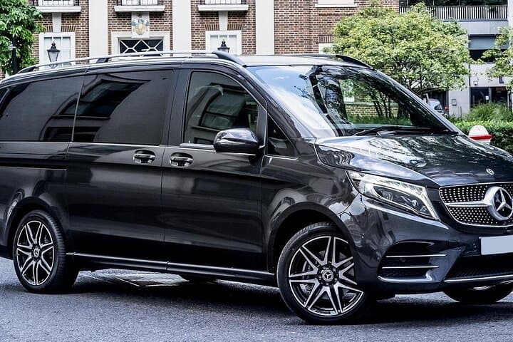 DisneyLand Paris 1 day with Private Transportation