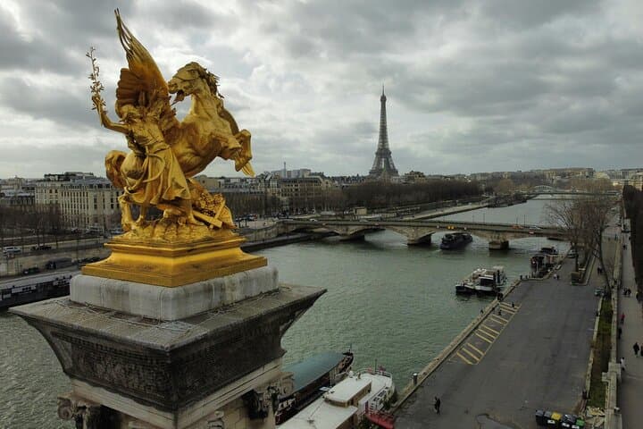 Alexander III Bridge Photoshoot
