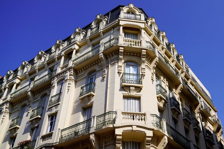 Explore Vichy in 60 minutes with a Local