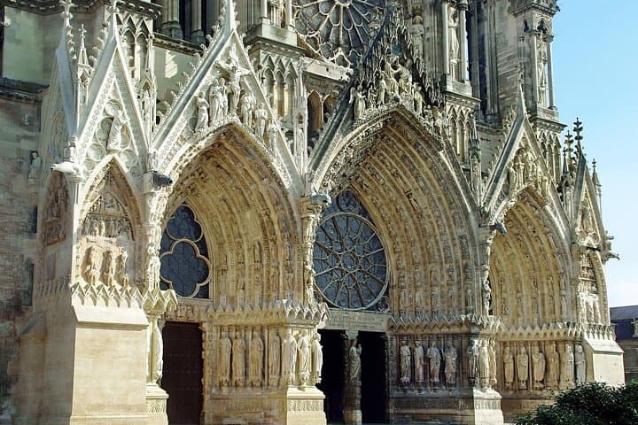 Reims Private Walking Tour with Local Guide