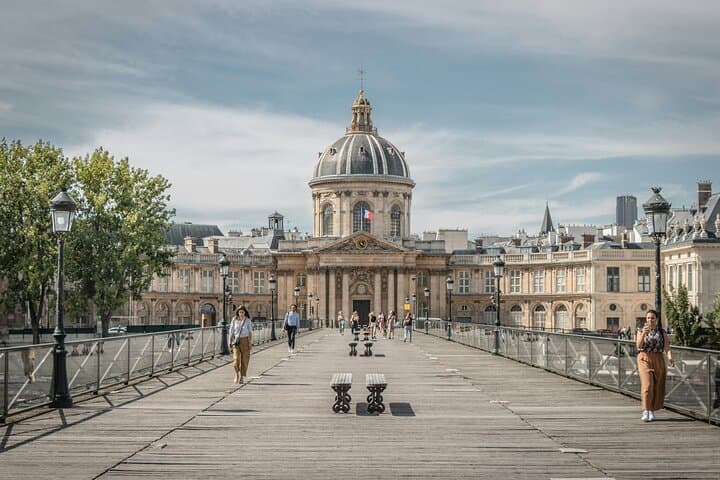 Private Half Day Sightseeing Tour in Paris