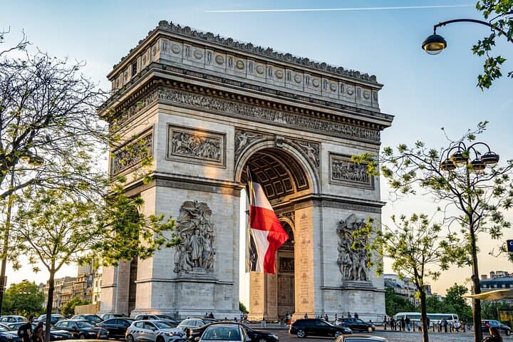 Arc De Triomphe