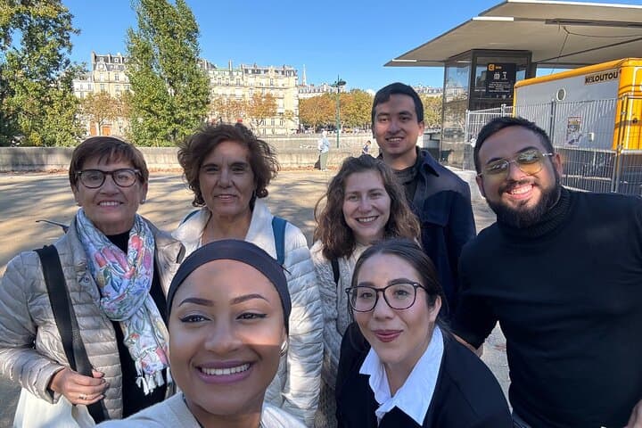 Most Classical and Monumental Tour of Paris