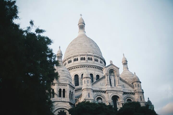 Montmartre Walking Tour An Artists View of Paris