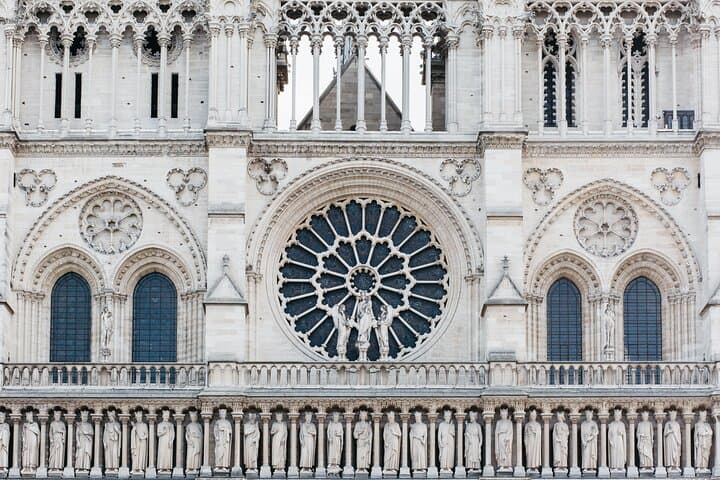Western portal