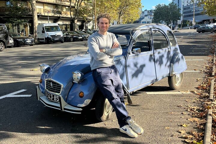 Tour of Paris in a 2CV 2H