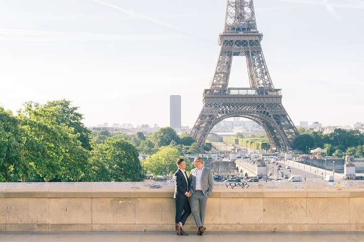 Paris Inclusive LGBTQ+ Couple Photoshoot with Welcoming Local