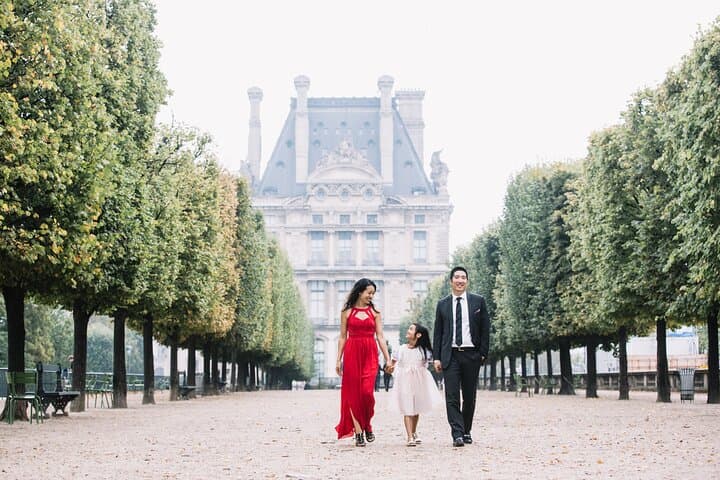 Paris - Family Photoshoot with Kid-Friendly Local Photographer