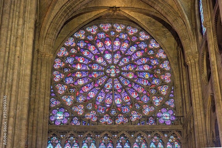 Paris Notre Dame Cathedral and Île de la Cité Guided Walking Tour