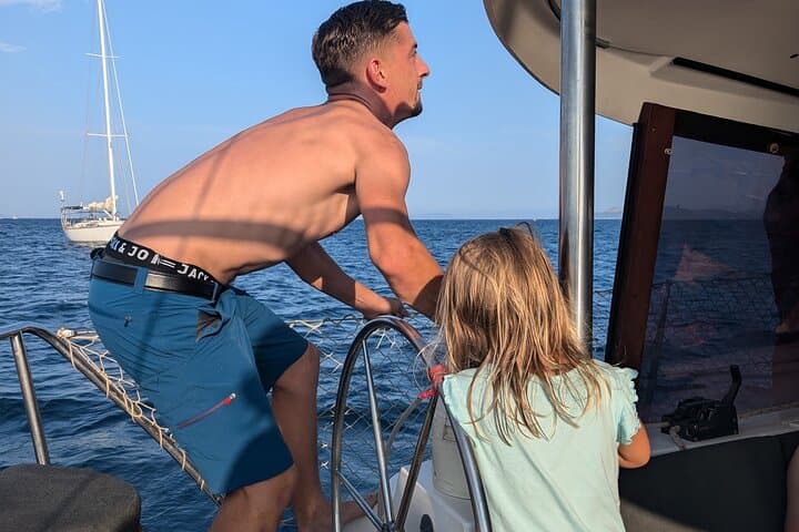Discovery of Sailing Porquerolles with meals included