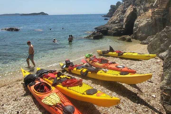 Hyeres Shared Group Kayaking Tour with Guide