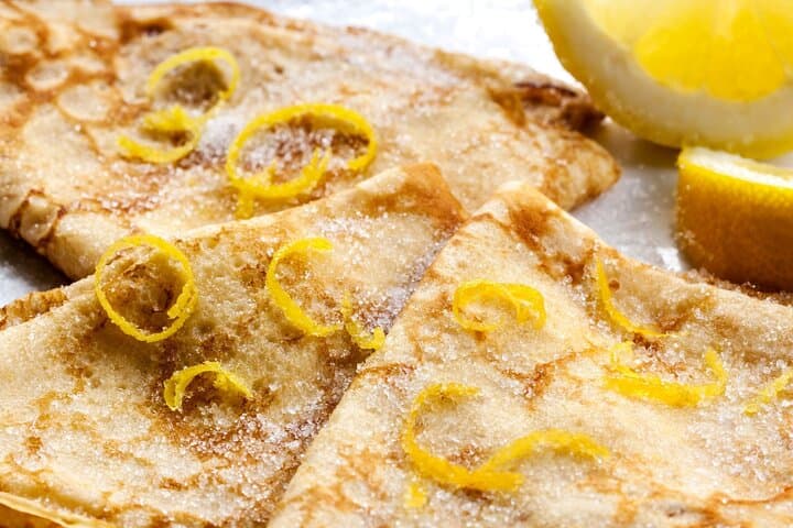 French Crêpe Making Class in Central Paris (Includes Cider)