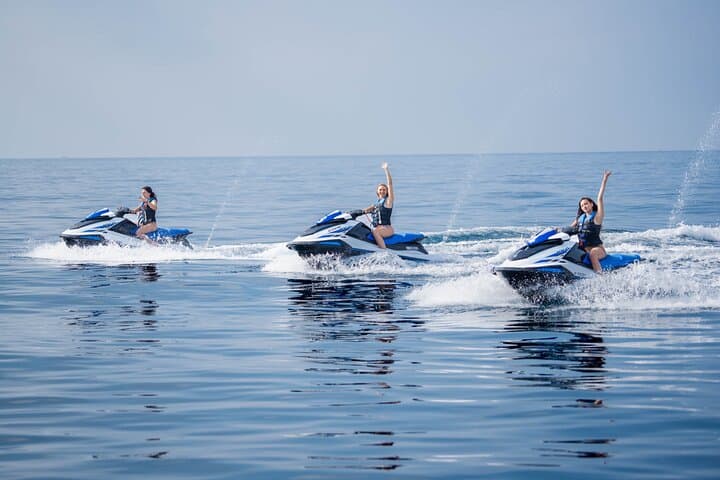 rent jet ski cannes