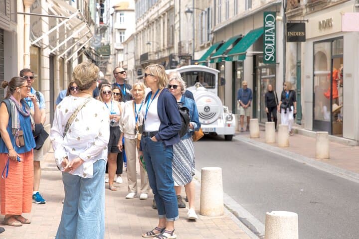 Avignon: L’Apéro Tour with Wine, Cocktails, and Bites