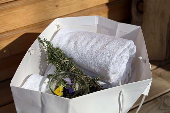 Wellness kit | bathrobes and towels