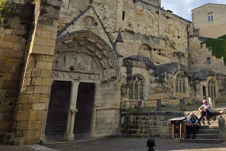 Pilgrims and Wine: A Self-Guided Tour of Saint Émilion’s Secrets