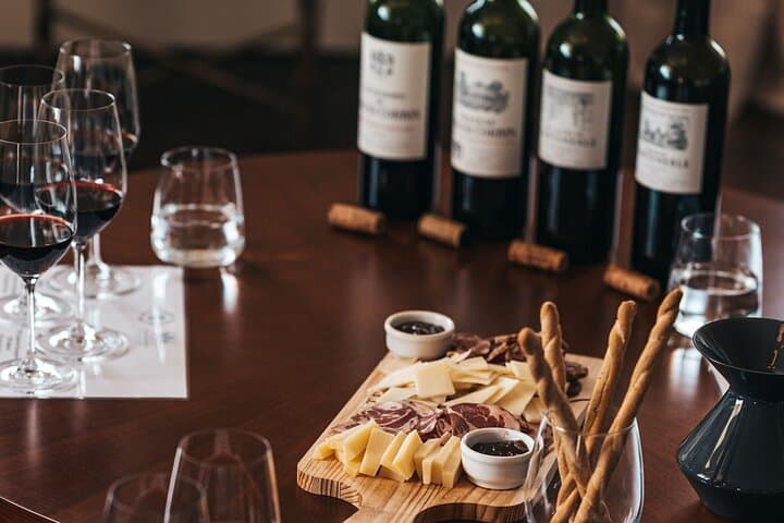 Private Saint-Emilion Full-Day tour, from Bordeaux