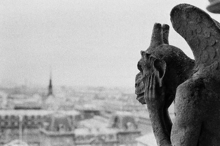 Paris in the Movies City Tour to Iconic Film Locations by Car