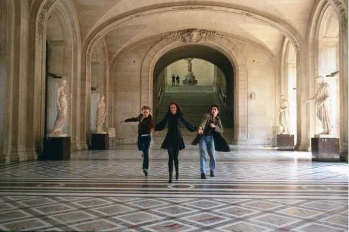 Paris in the Movies City Tour to Iconic Film Locations by Car