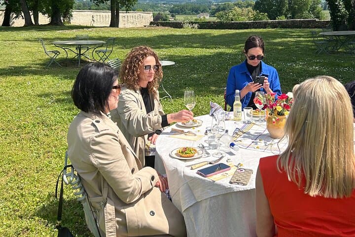 Tasting course and country meals in Saint-Émilion