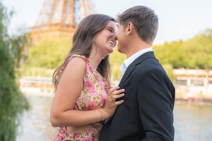 Private Photo Shoot at the Eiffel Tower or Louvre