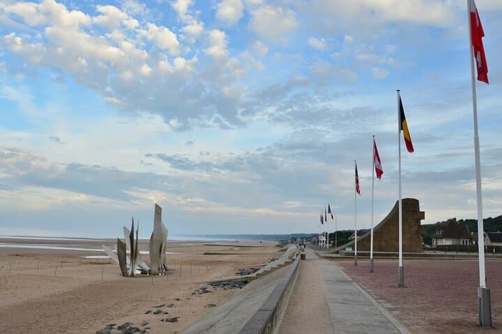1 day DDay Normandy beaches Landing Van VIP private Paris