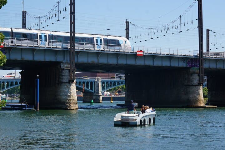 Impressionists River Cruise in Asnières-sur-Seine