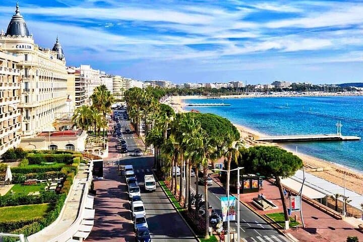 Private Transfer from Nice Airport to Cannes or Cannes to Nice