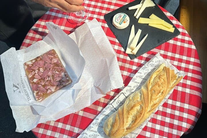 Bordeaux Private Sweet & Savory Food Tasting Tour