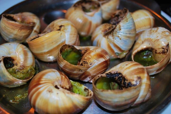 Paris: Taste of Montmartre Food Tour & Sacré-Cœur