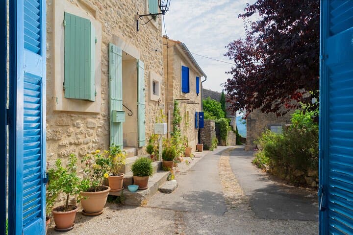 The Essence of Provence and Explore at Your Pace