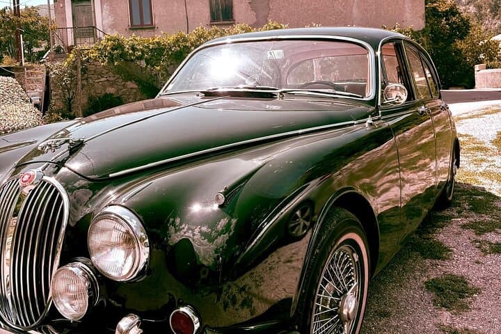 French Riviera Vintage Jaguar MK2 Tour with Scenic Stops
