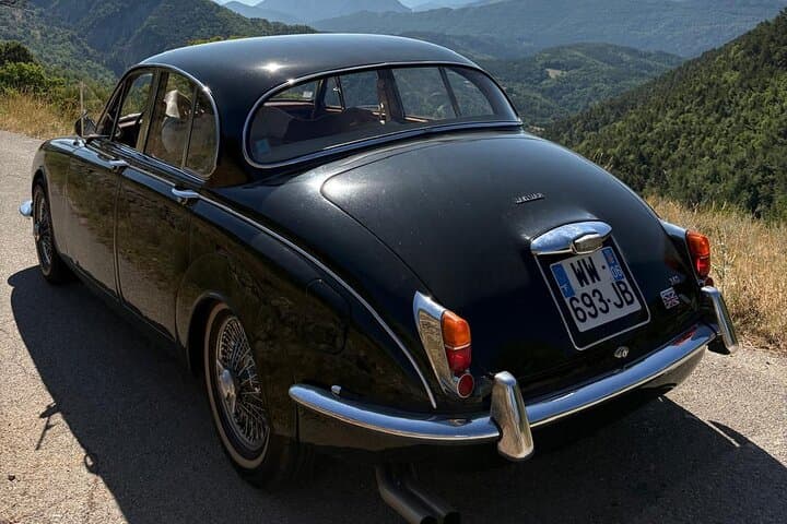 French Riviera Vintage Jaguar MK2 Tour with Scenic Stops