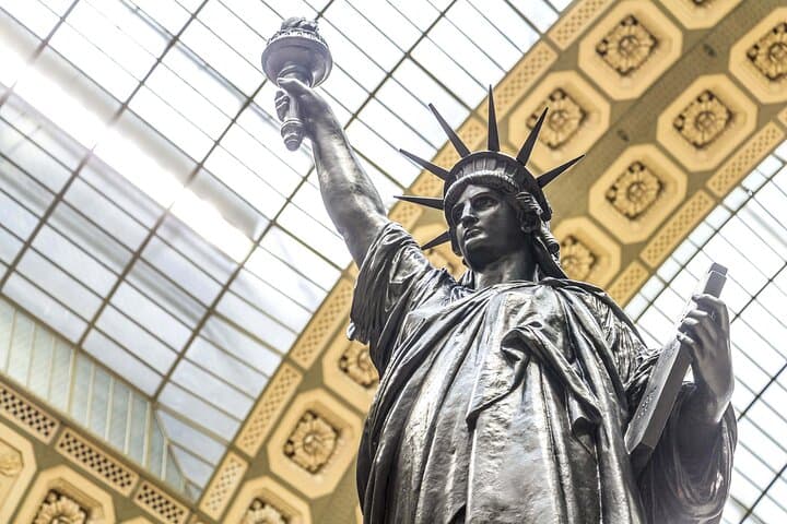 Seine Cruise and Optional Orsay Museum with Audio Guide